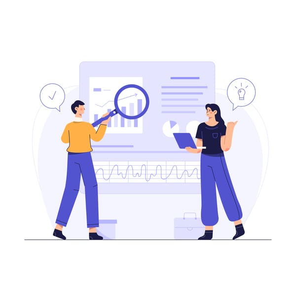 Illustration d'un expert SEO et d'une rédactrice web qui mettent en avant les pistes d'amélioration identifiées sur le site internet d'un client pour améliorer sa stratégie de référencement naturel.